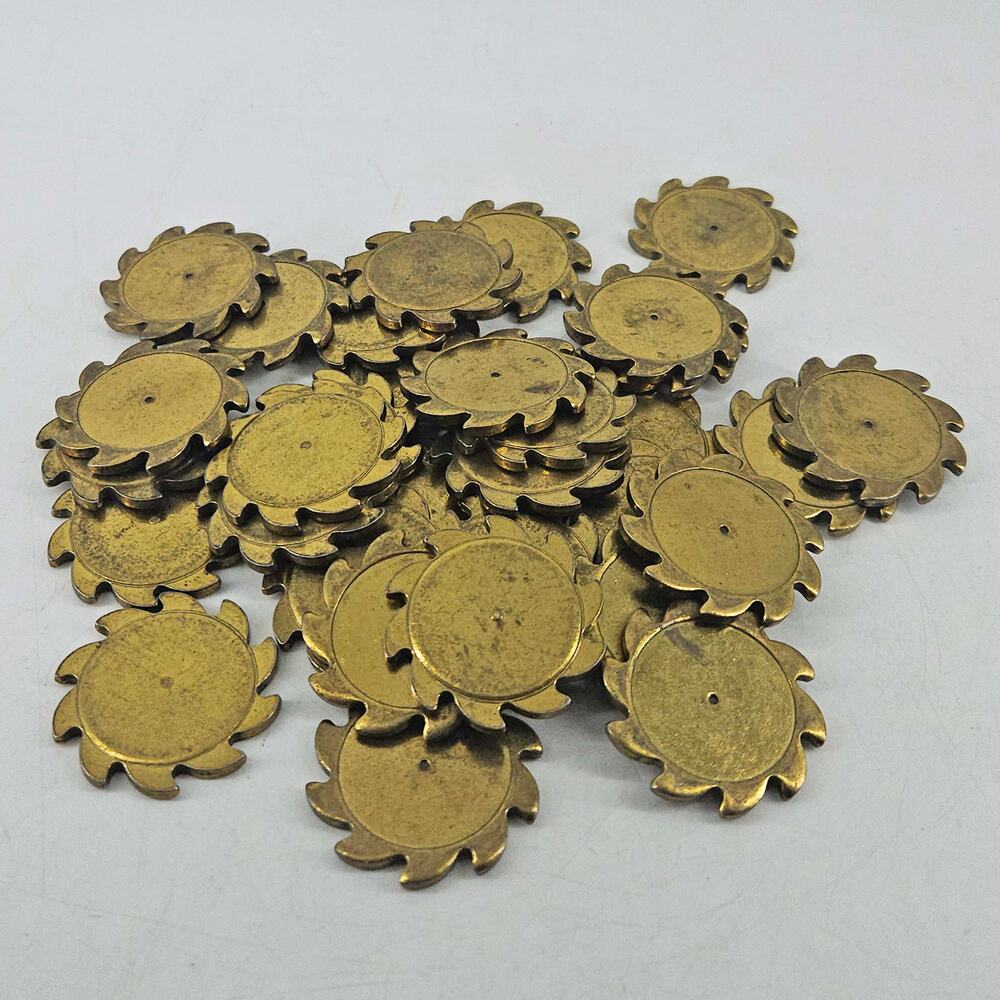 32 saw blade POG milk cap game slammer poker chip spinners card guard